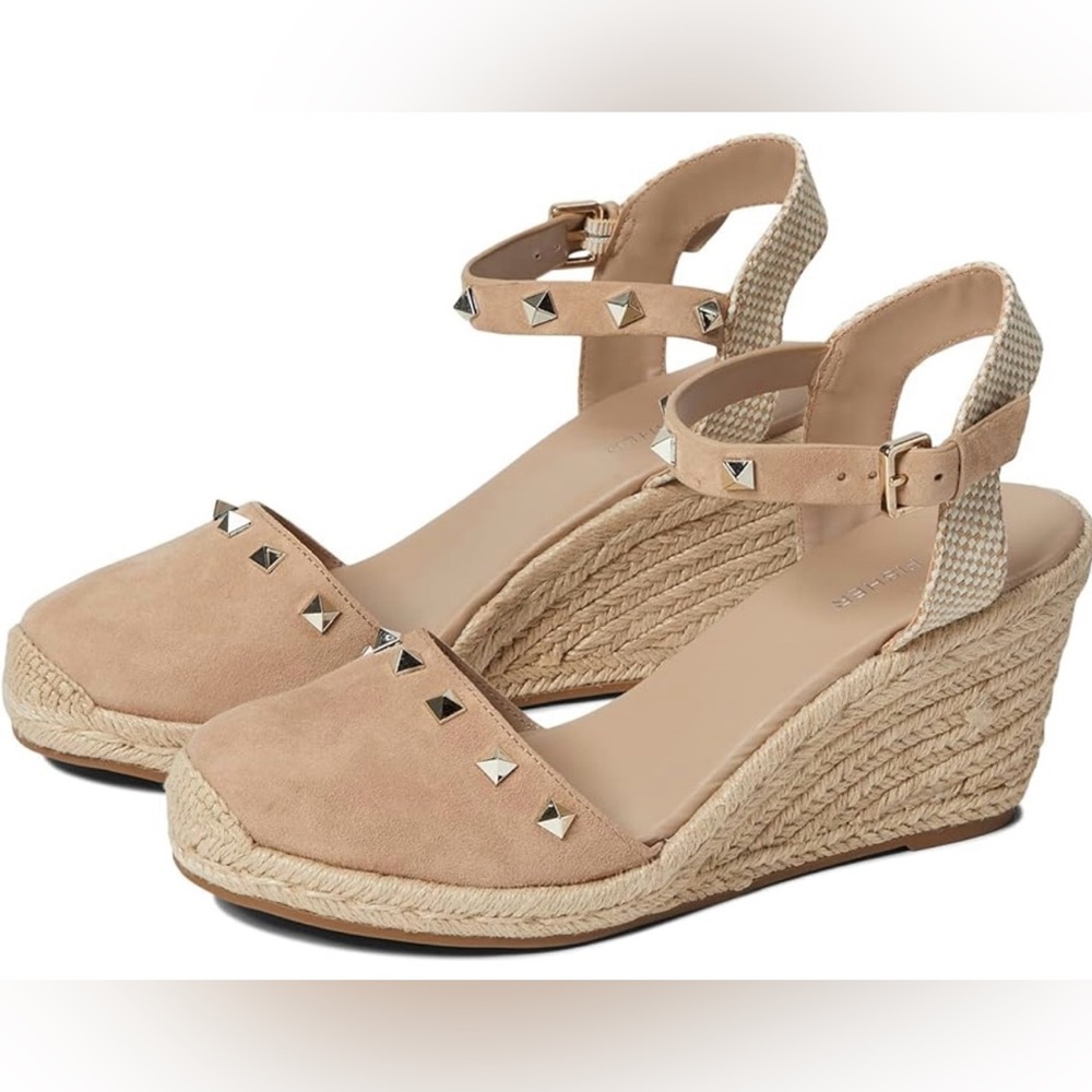Marc Fisher ‘Saklina’ Studded Espadrille Wedge l Size 8